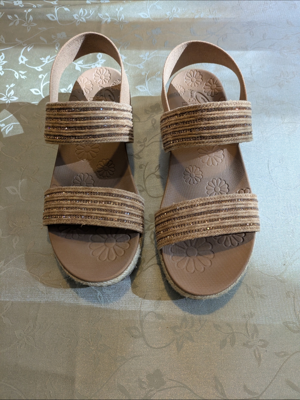 Cali Skechers luxe foam women's wedge rhinestone detail sandals, size 8